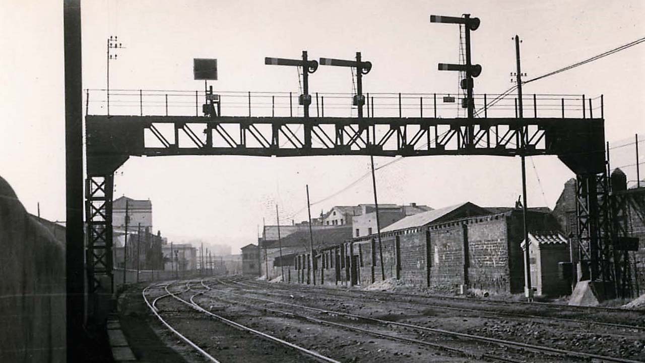 Pont de Senyals a l'estació de França, anys 30